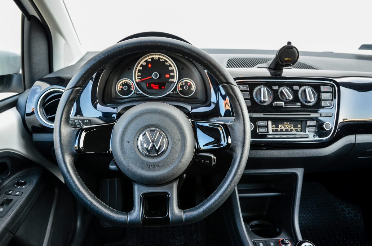 VOLKSWAGEN UP