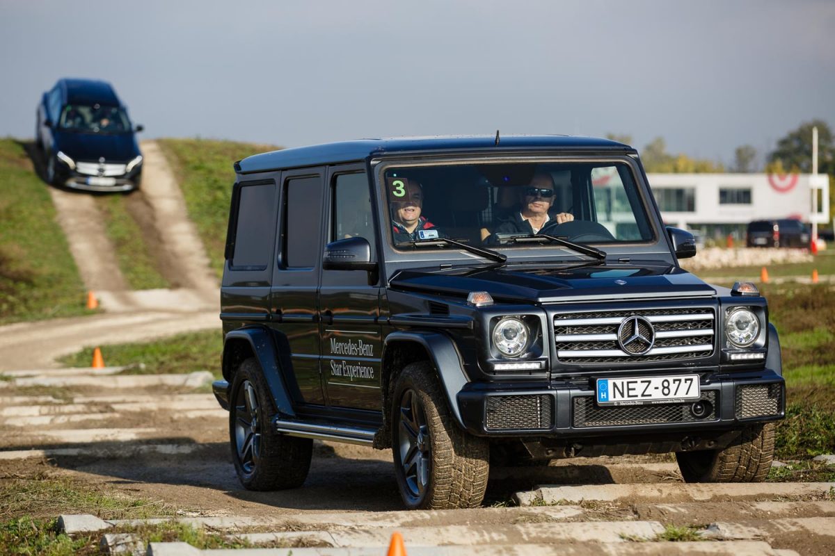 MERCEDES-BENZ