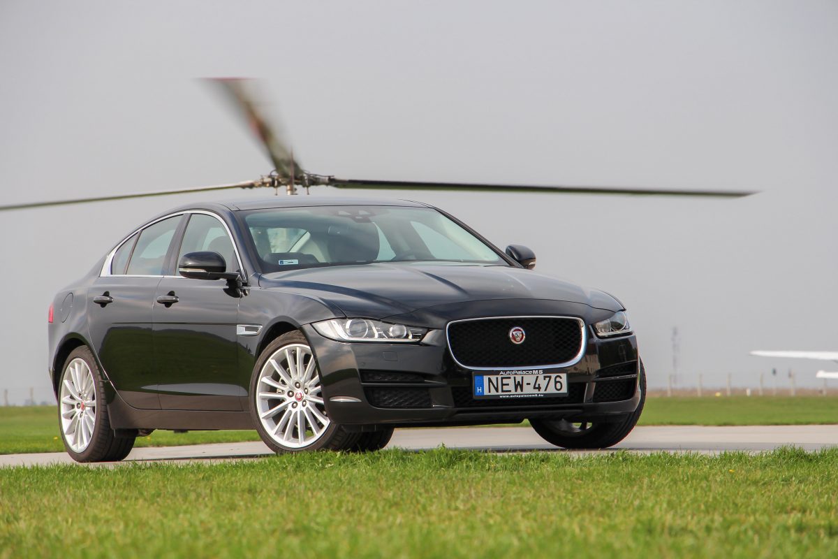 JAGUAR X-TYPE