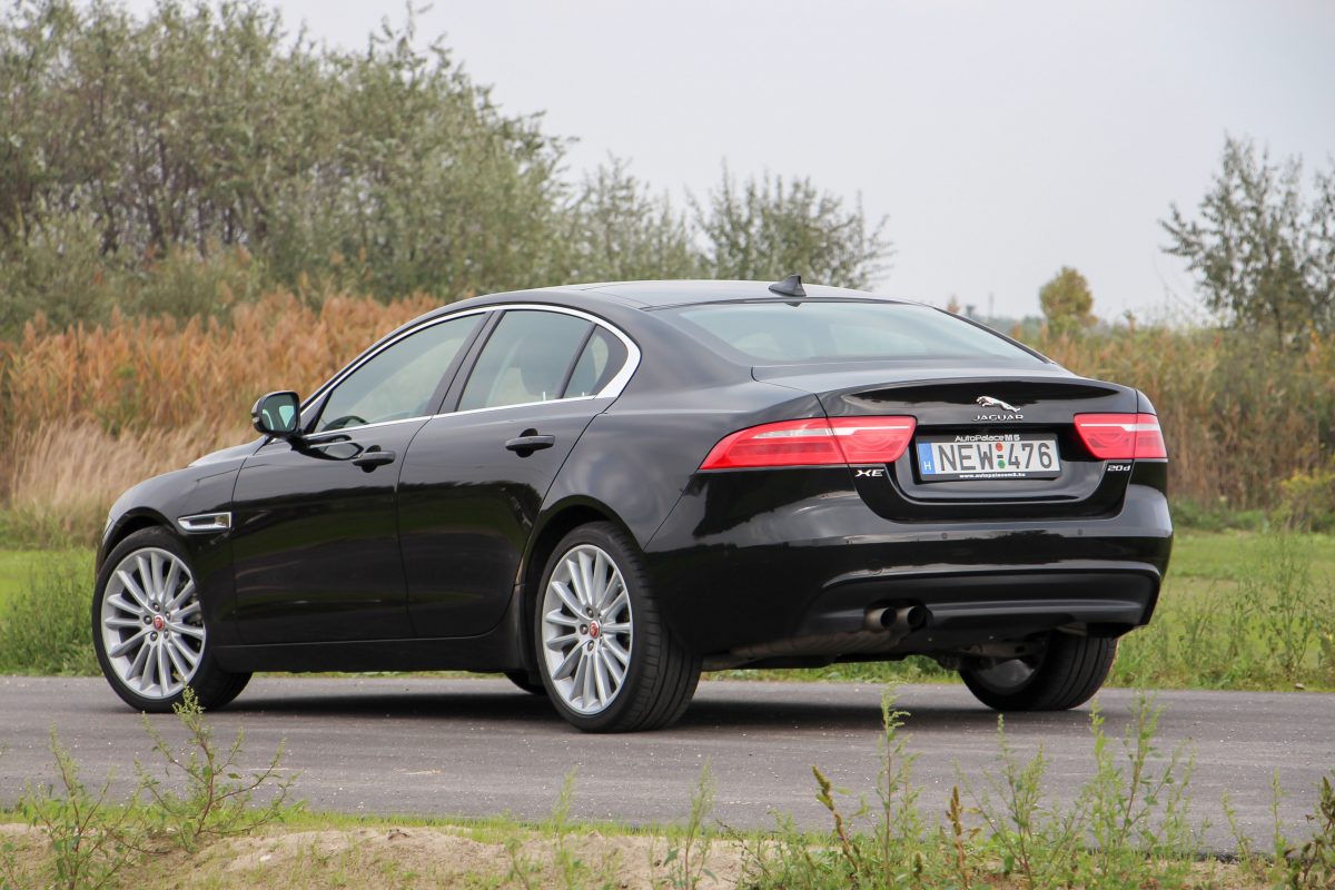 JAGUAR X-TYPE