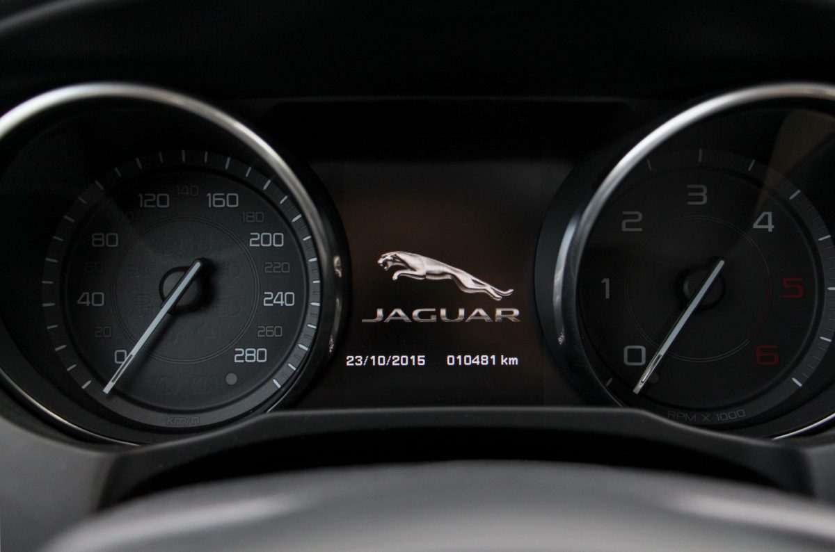 JAGUAR X-TYPE