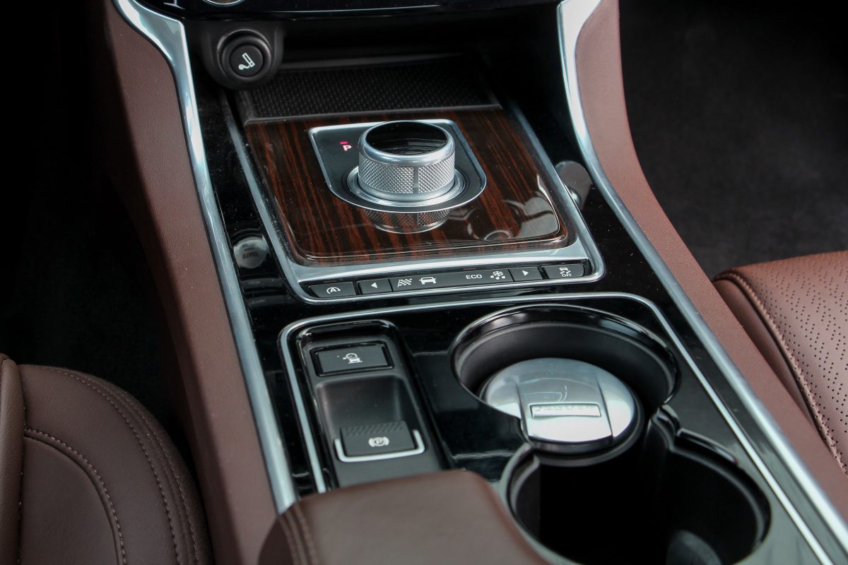 JAGUAR X-TYPE