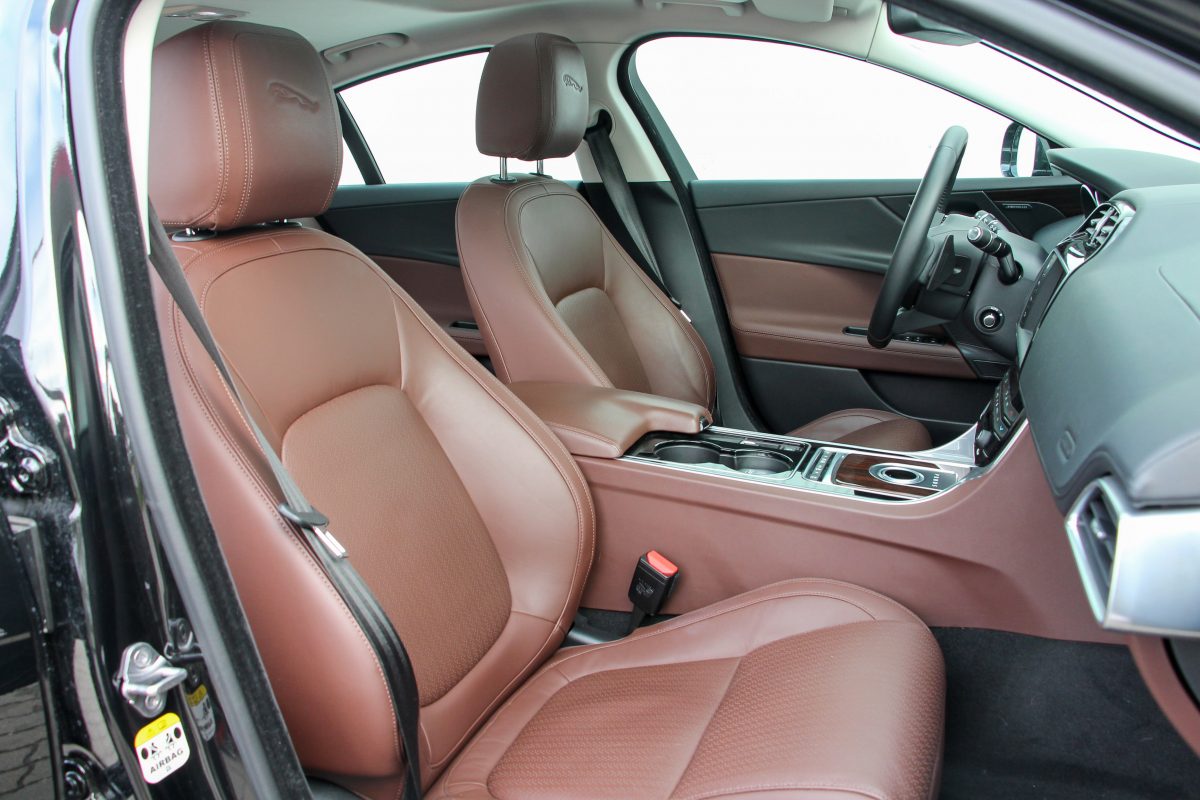 JAGUAR X-TYPE