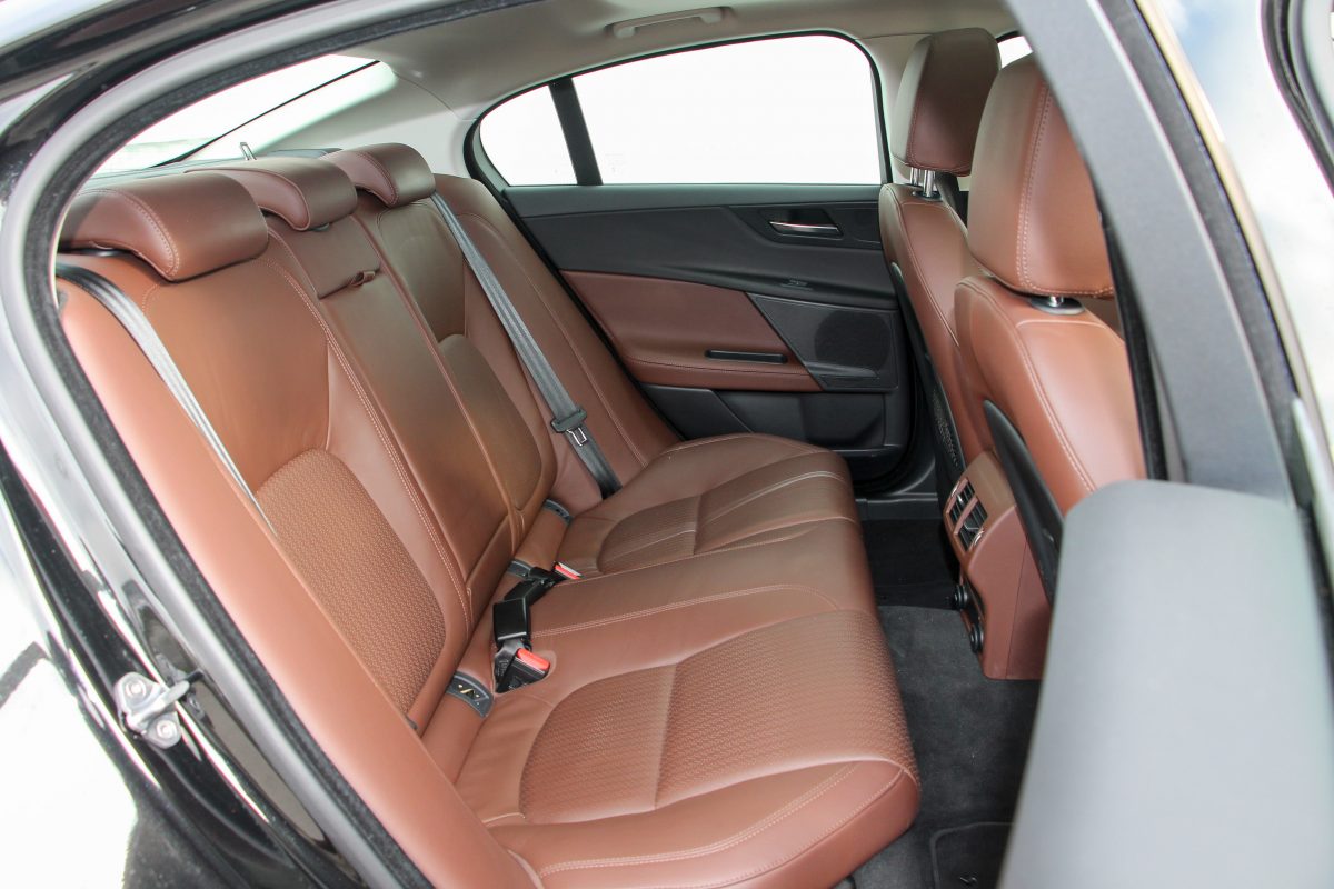 JAGUAR X-TYPE