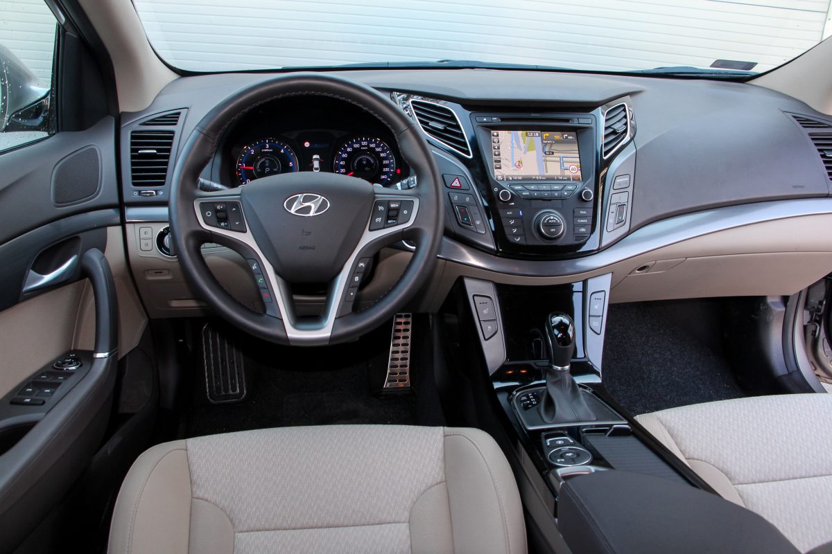 HYUNDAI I40