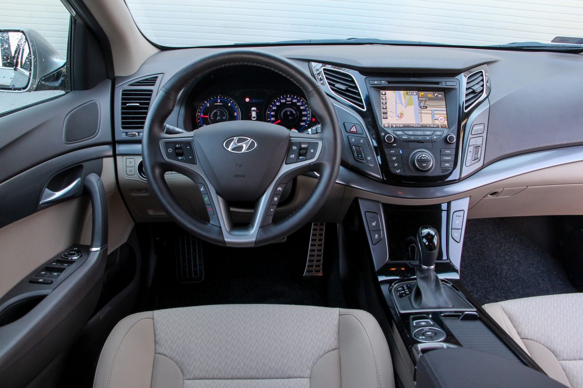 HYUNDAI I40