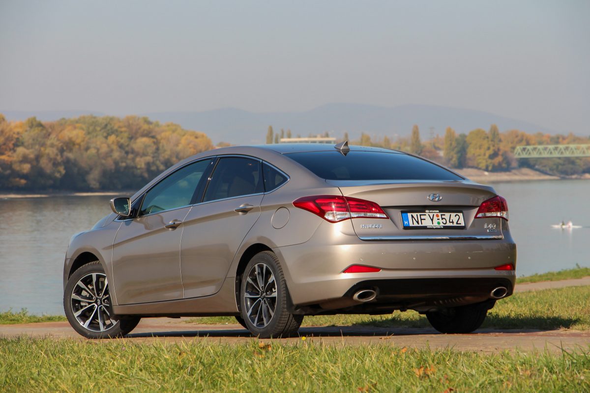 HYUNDAI I40