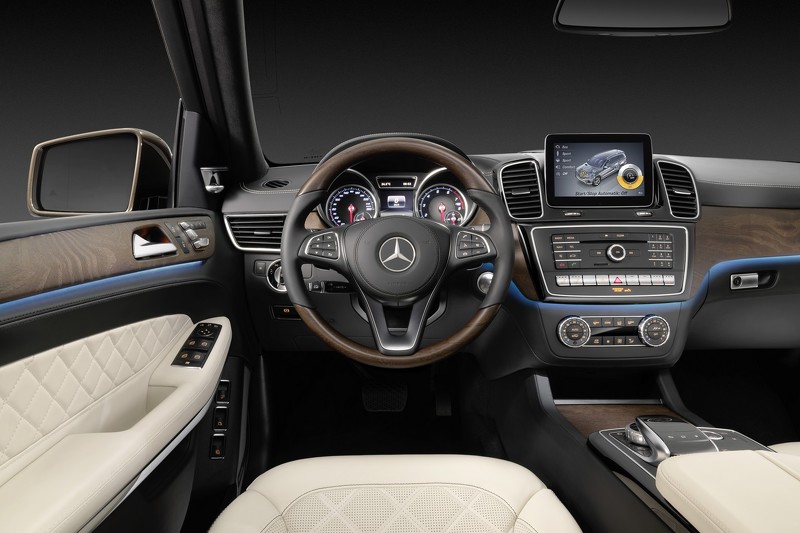 MERCEDES-BENZ