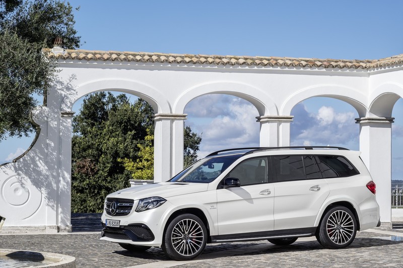 MERCEDES-BENZ