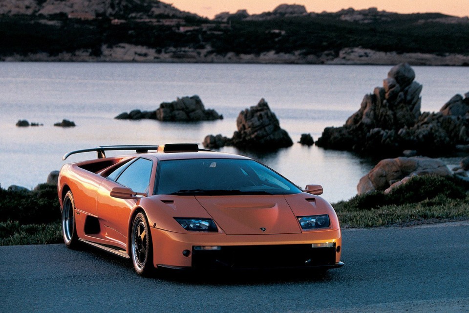 LAMBORGHINI