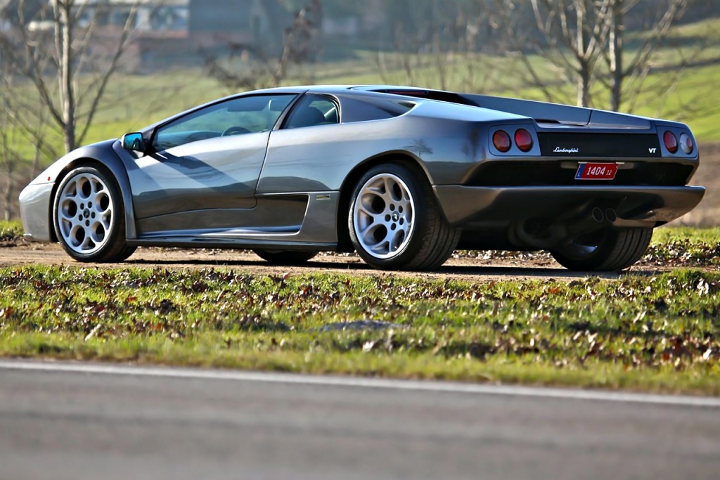 LAMBORGHINI