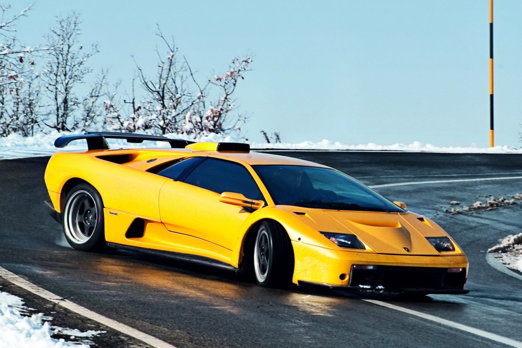 LAMBORGHINI