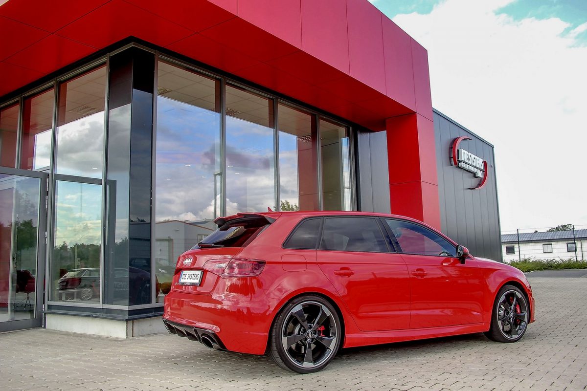 AUDI