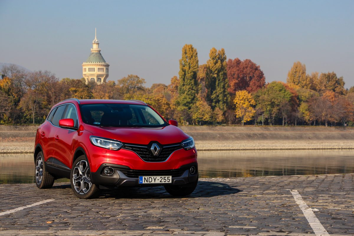 RENAULT