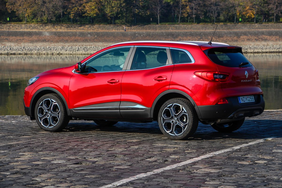 RENAULT