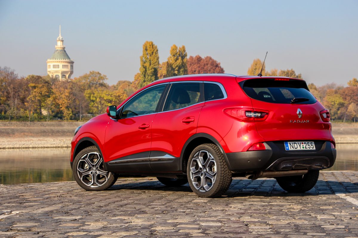 RENAULT