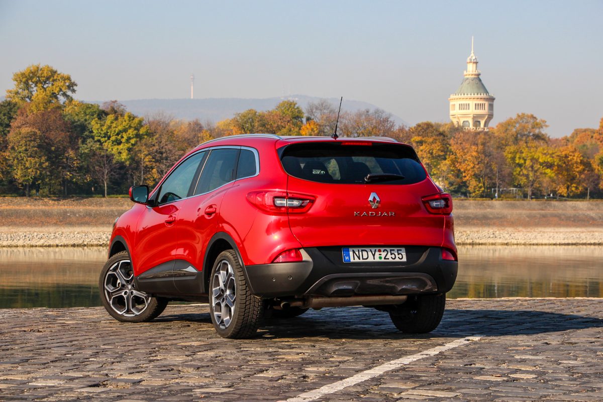 RENAULT