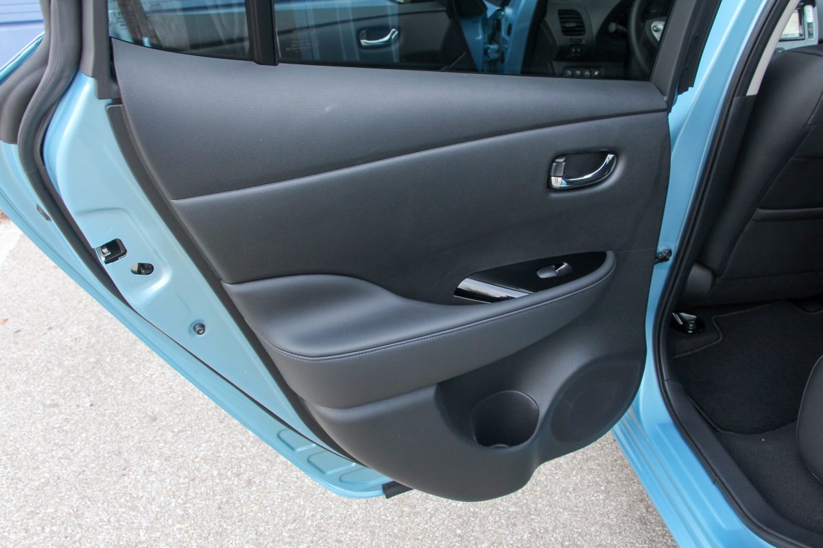 NISSAN LEAF
