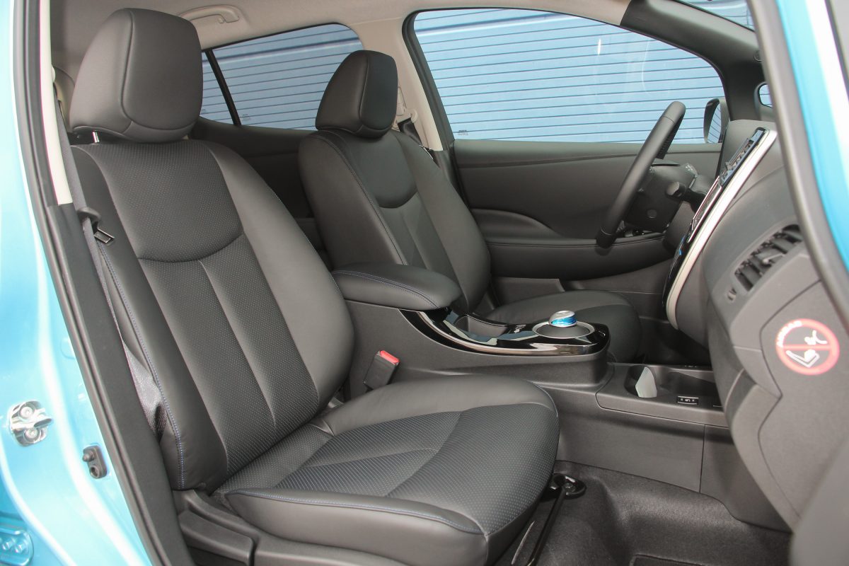 NISSAN LEAF