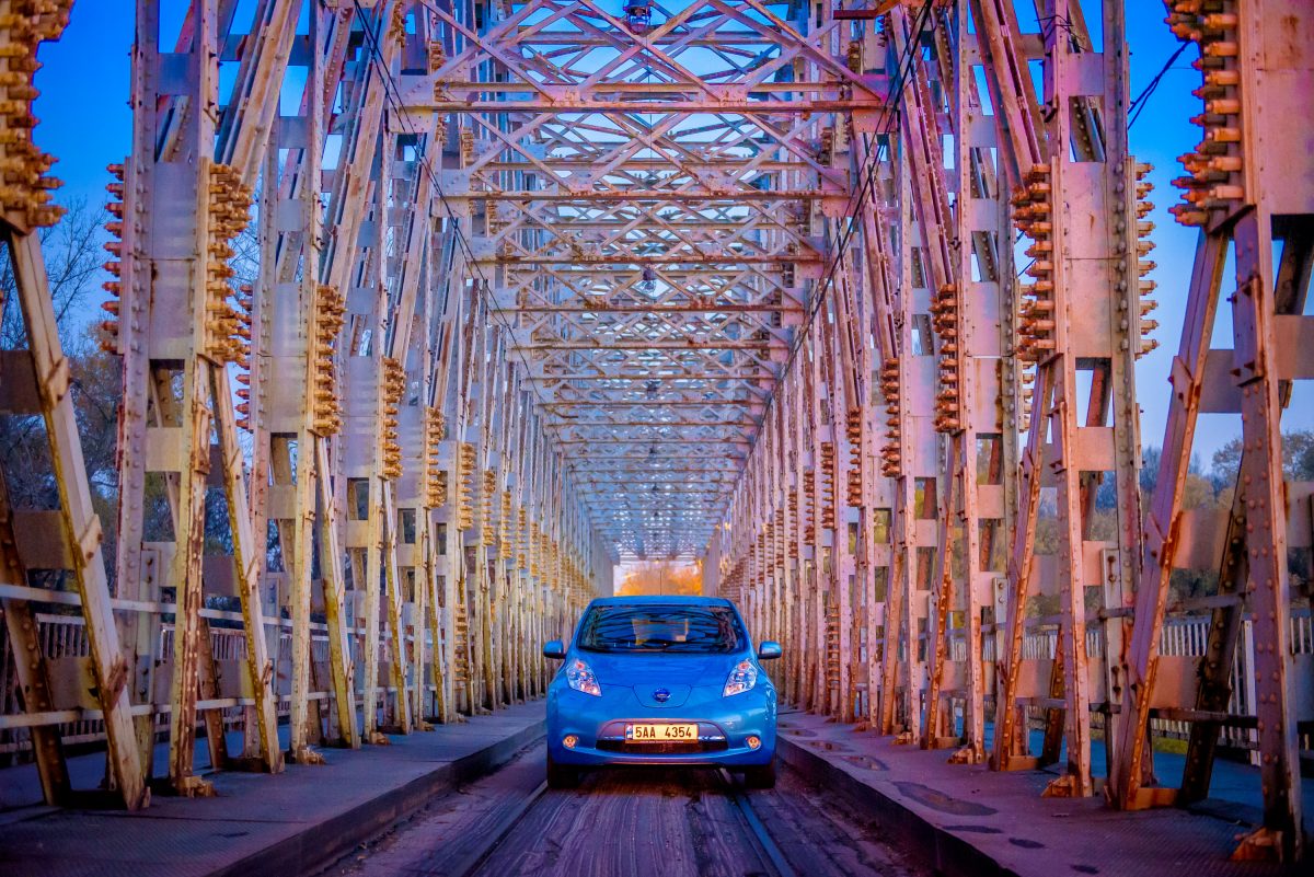 NISSAN LEAF