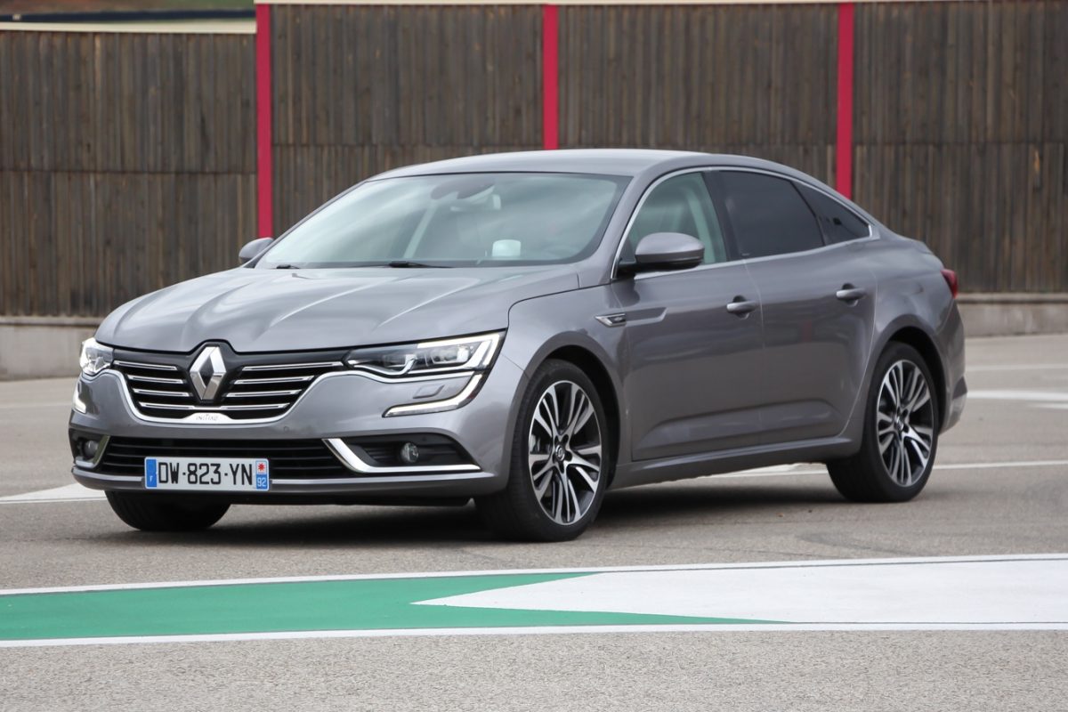 RENAULT