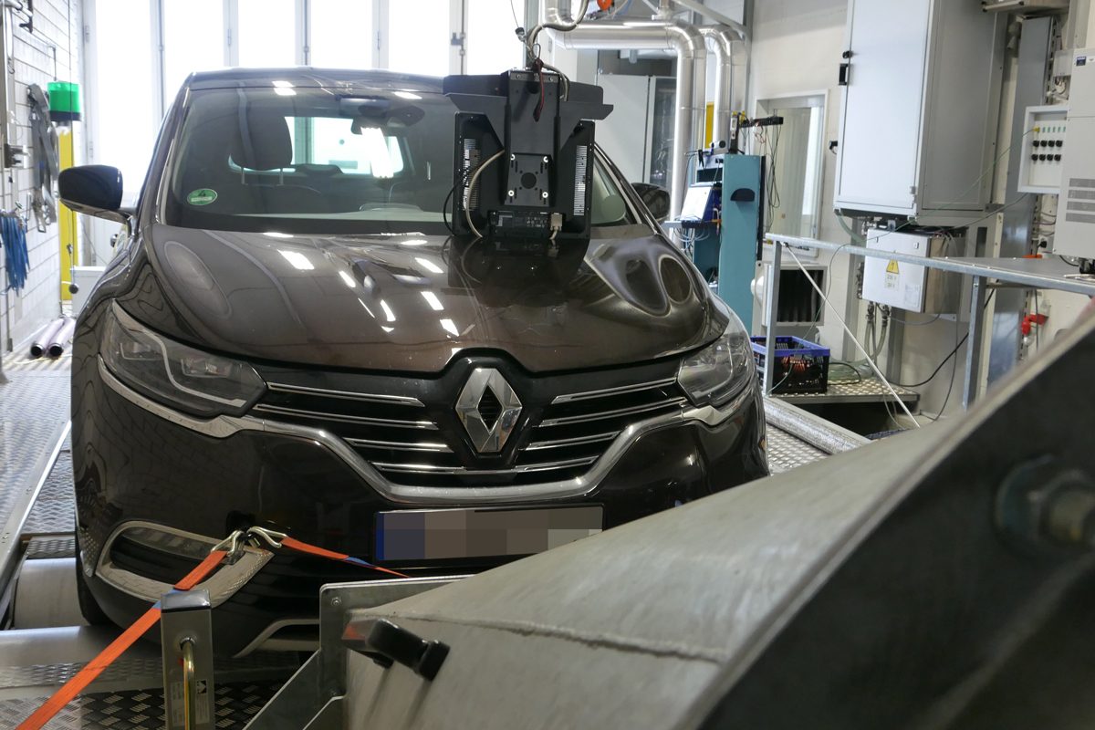 RENAULT