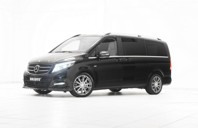 Hatan, négy kipufogóval - avagy a Brabus V-osztály
