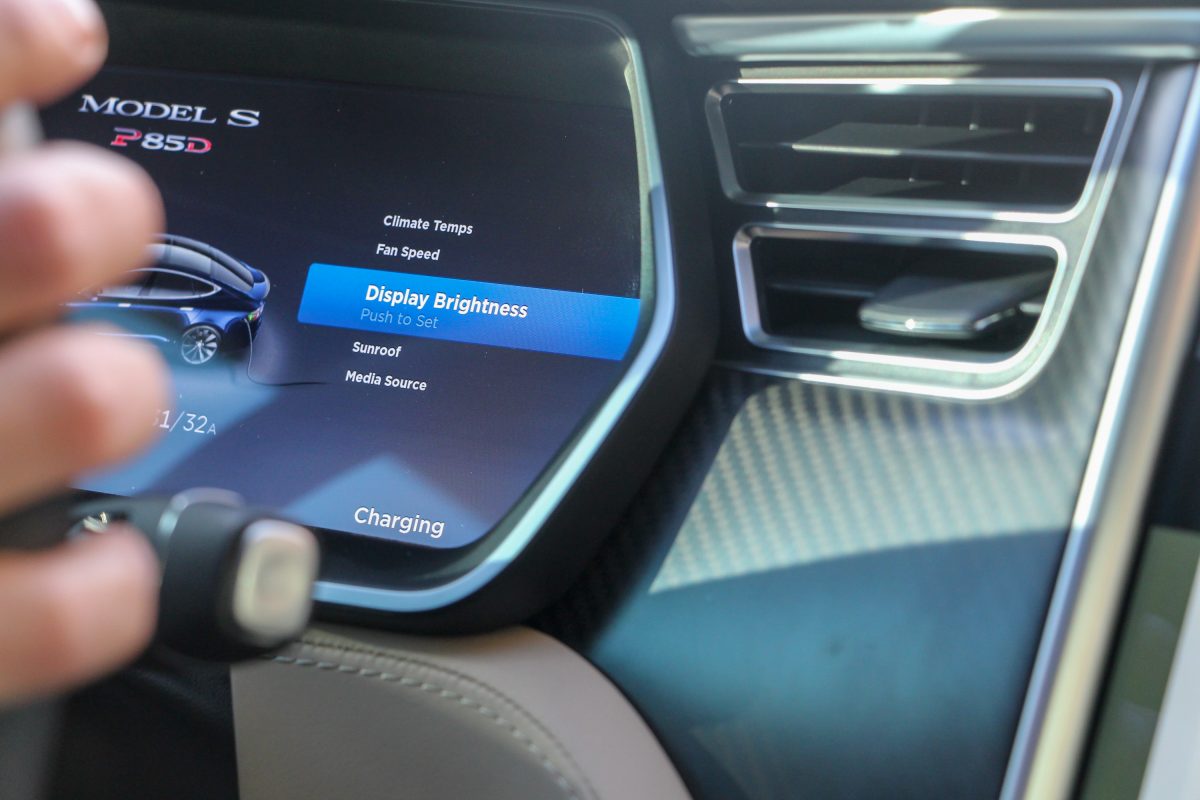 TESLA MODEL S