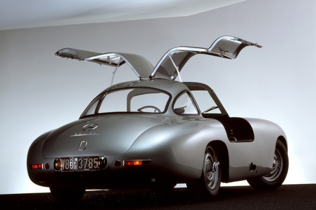 MERCEDES-BENZ