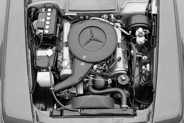 MERCEDES-BENZ