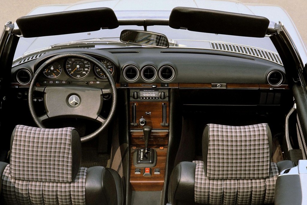 MERCEDES-BENZ
