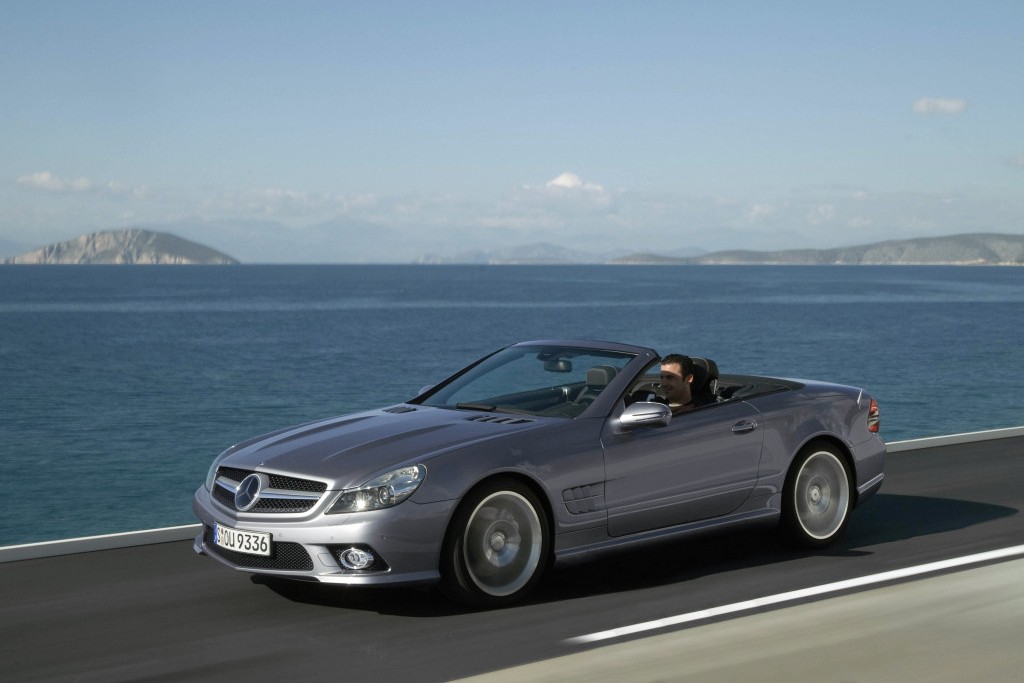 MERCEDES-BENZ
