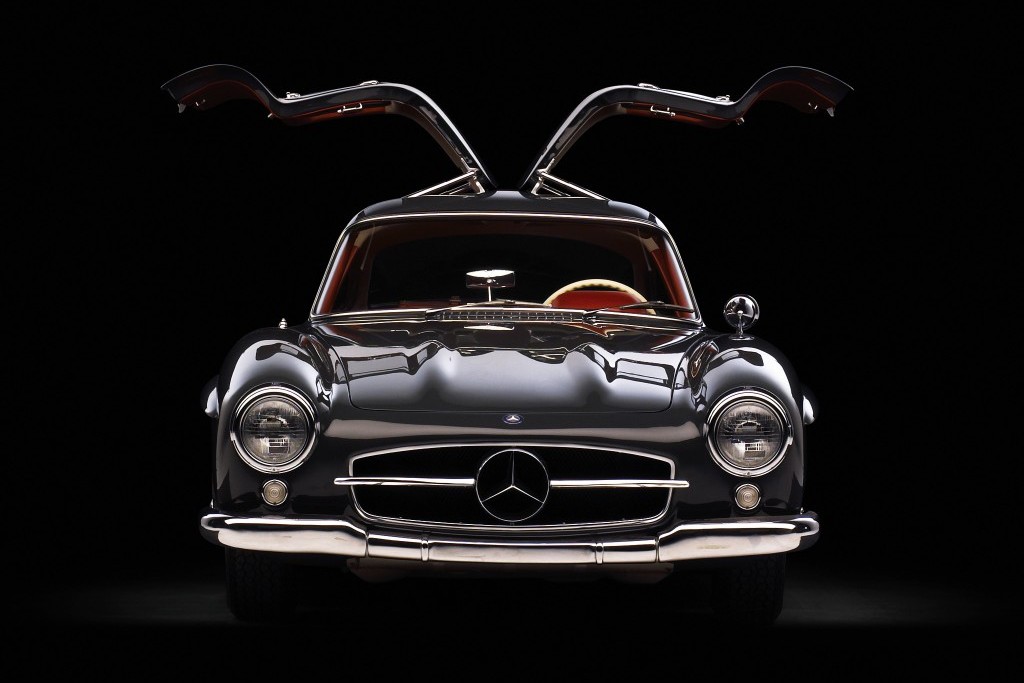 MERCEDES-BENZ