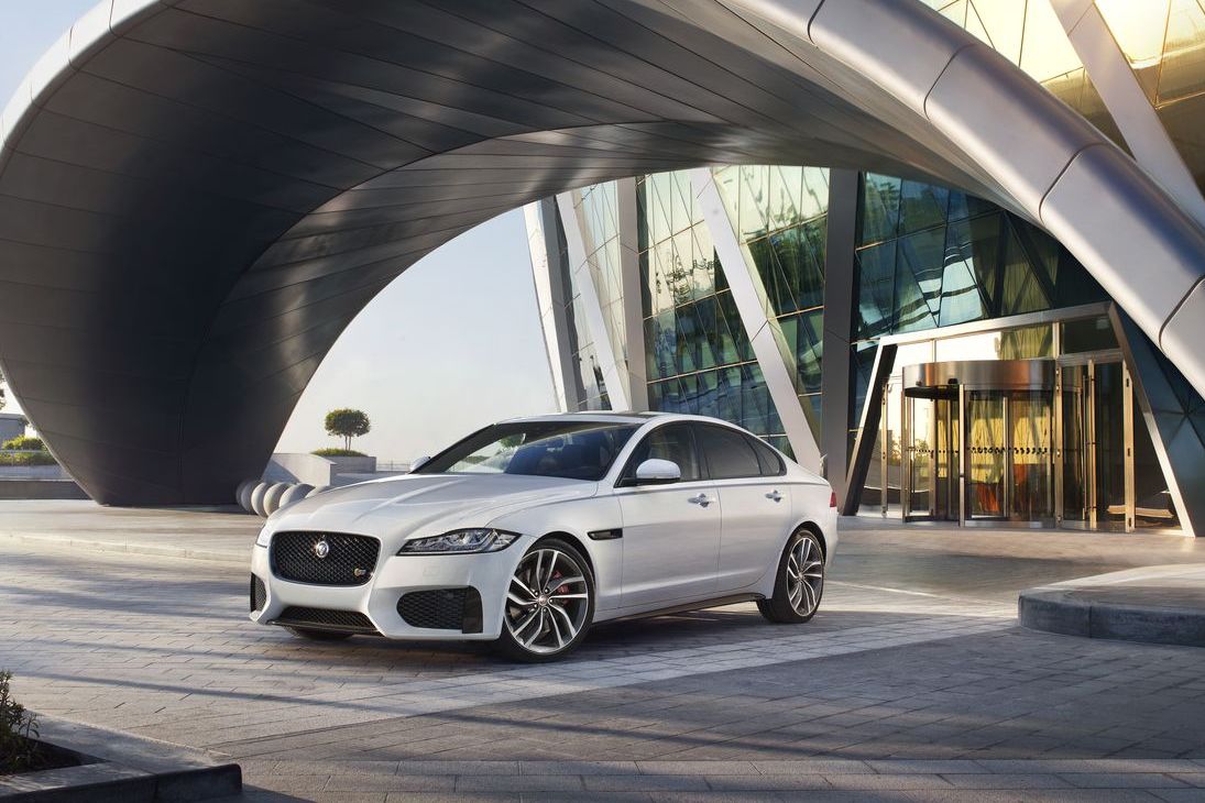 JAGUAR XF