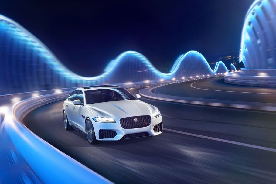 JAGUAR XF