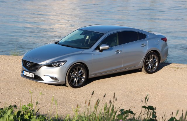 Merni kell forgatni - Mazda6 teszt