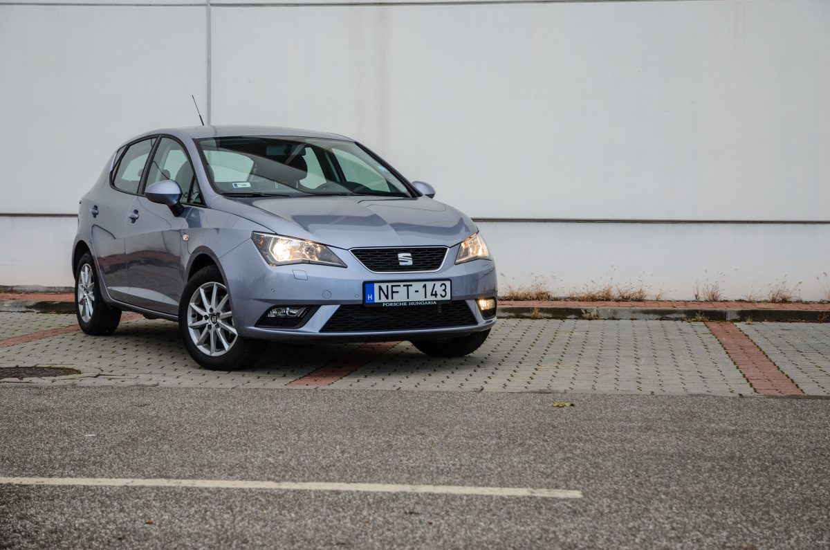 SEAT IBIZA