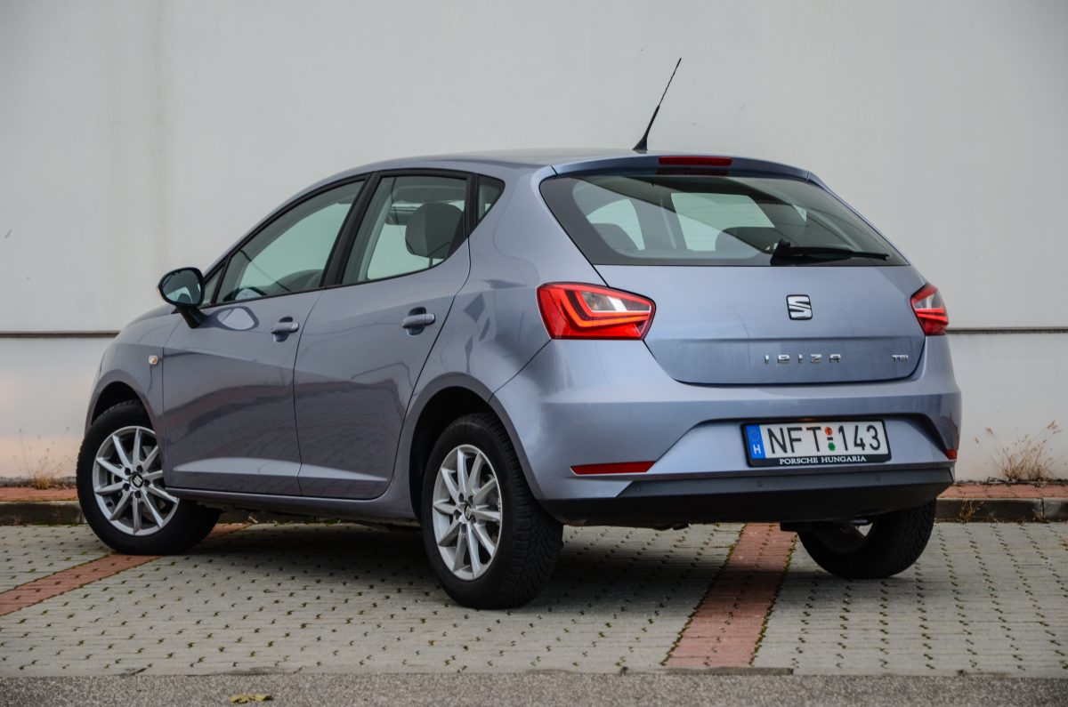 SEAT IBIZA