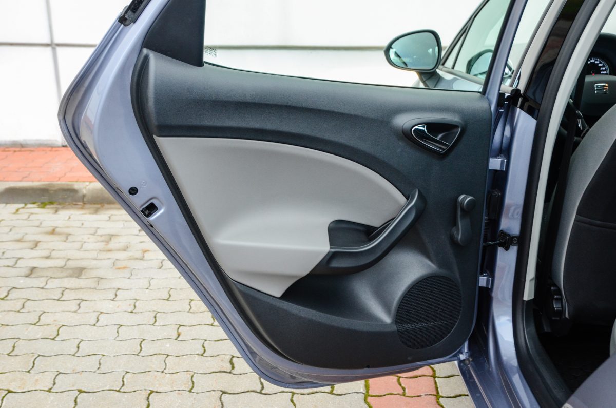 SEAT IBIZA