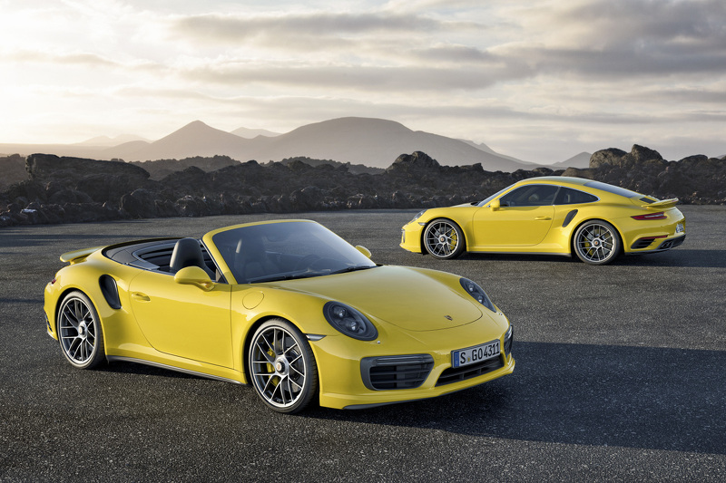 PORSCHE 911