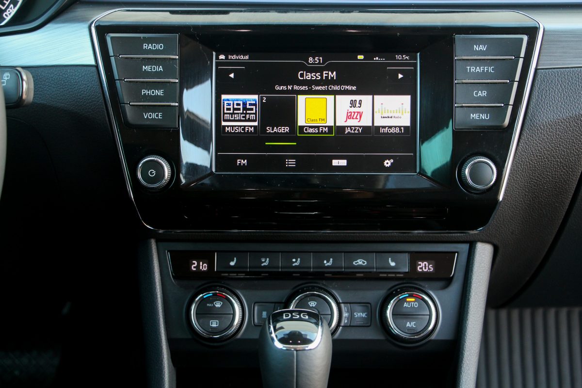SKODA SUPERB