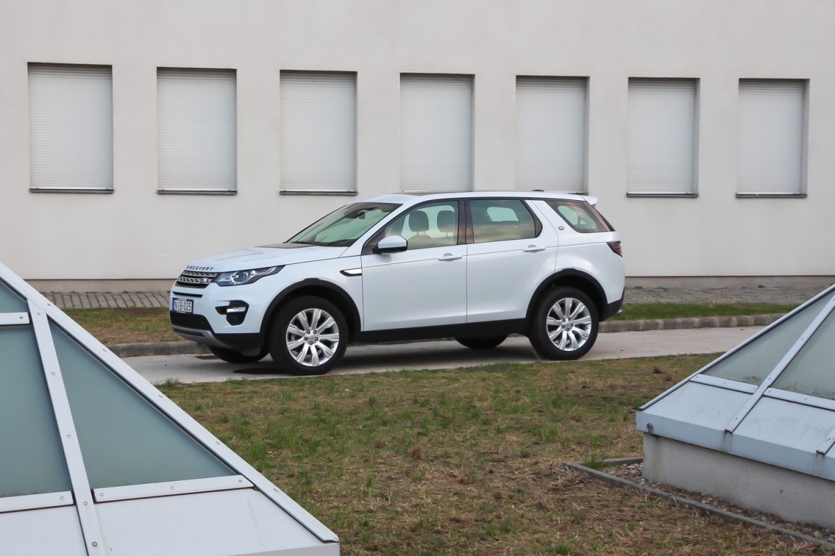 LAND ROVER