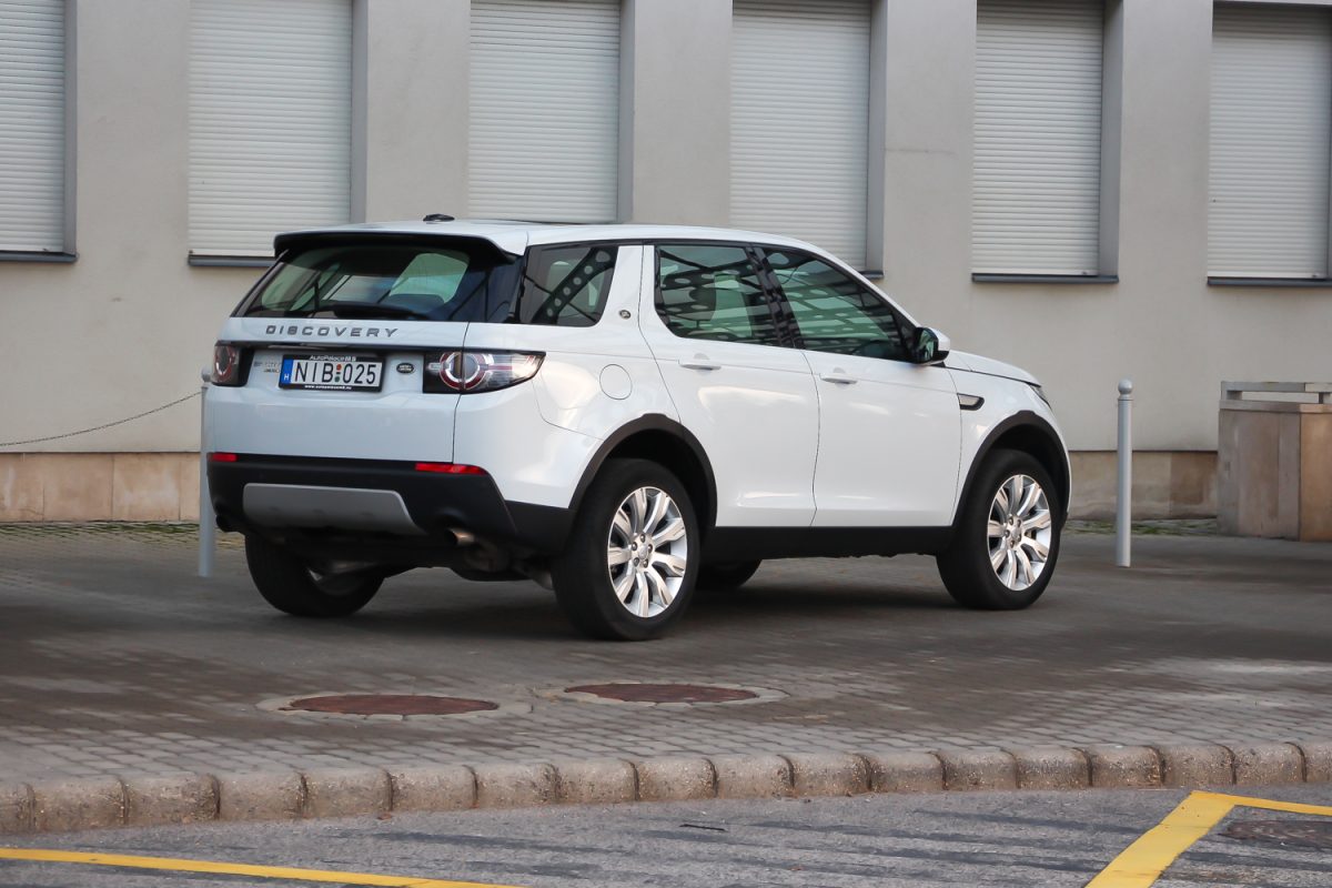 LAND ROVER