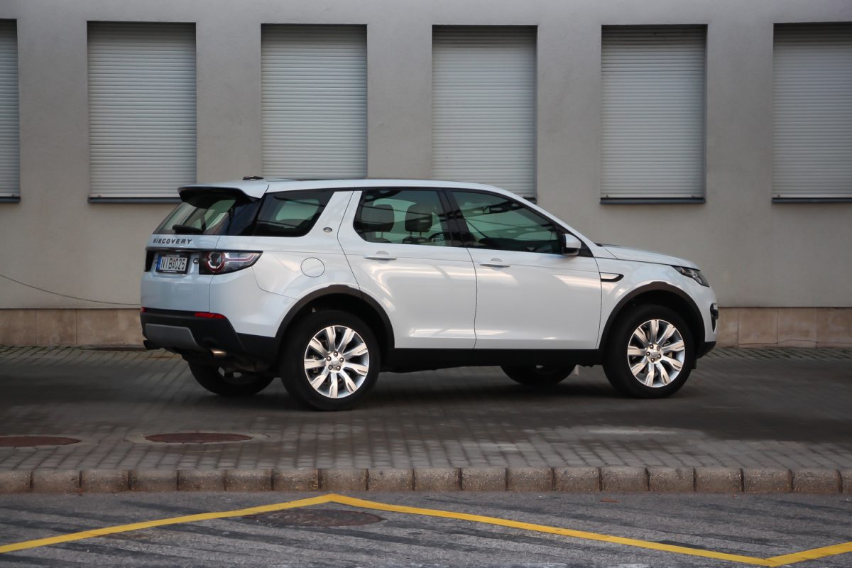 LAND ROVER