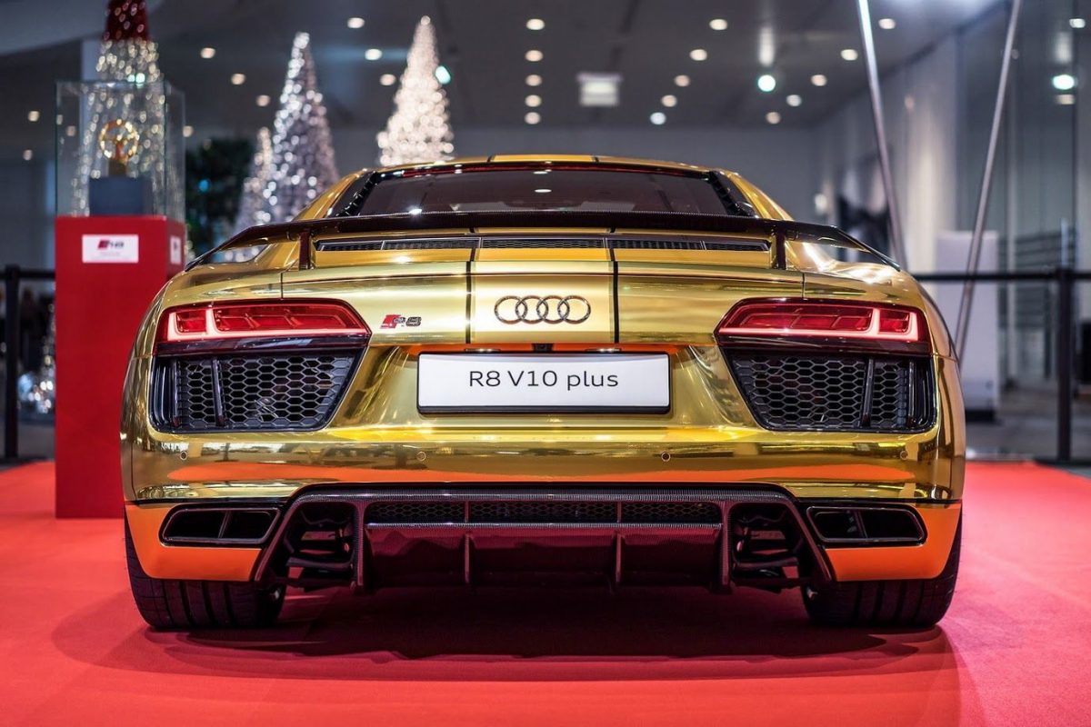 AUDI R8