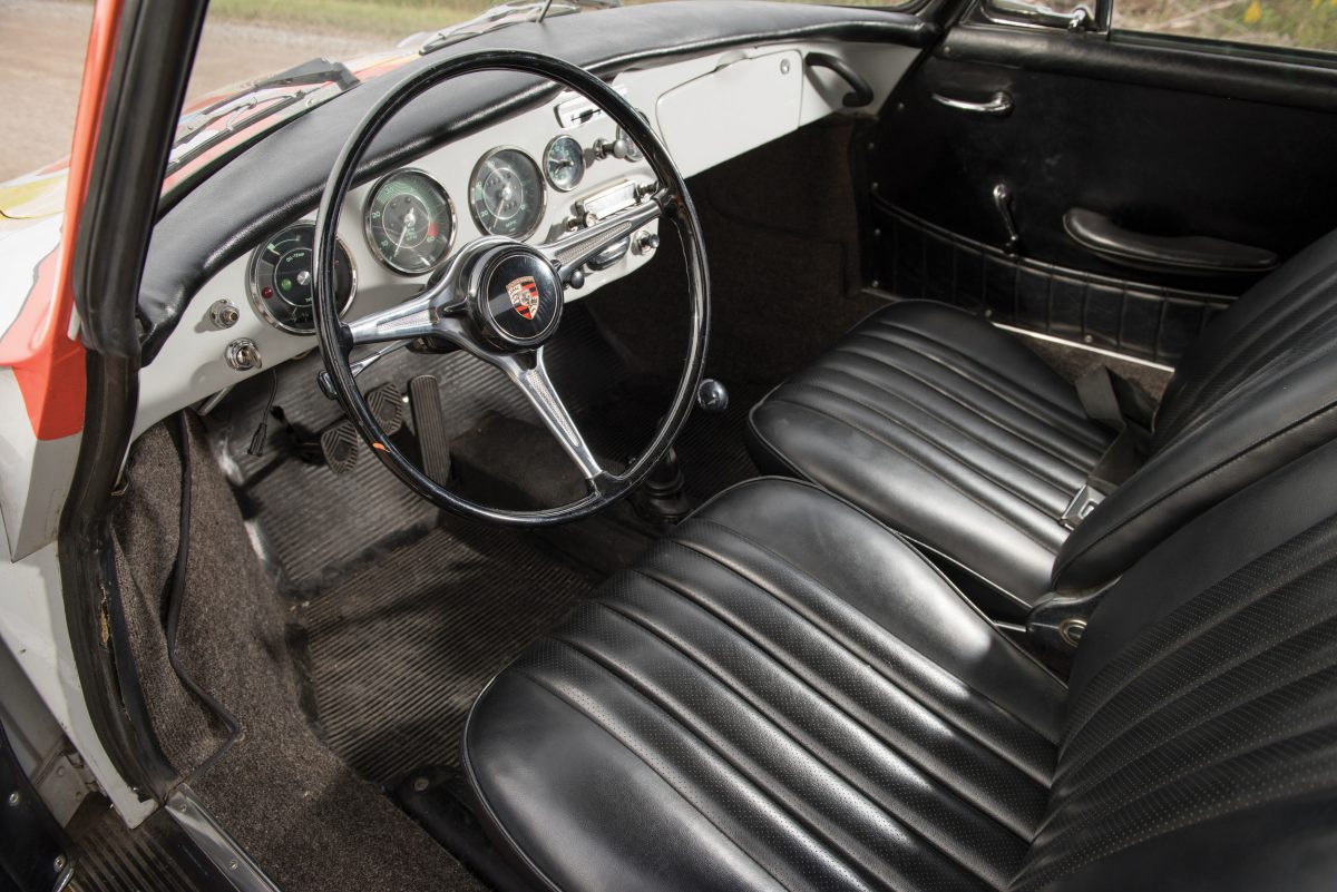 PORSCHE