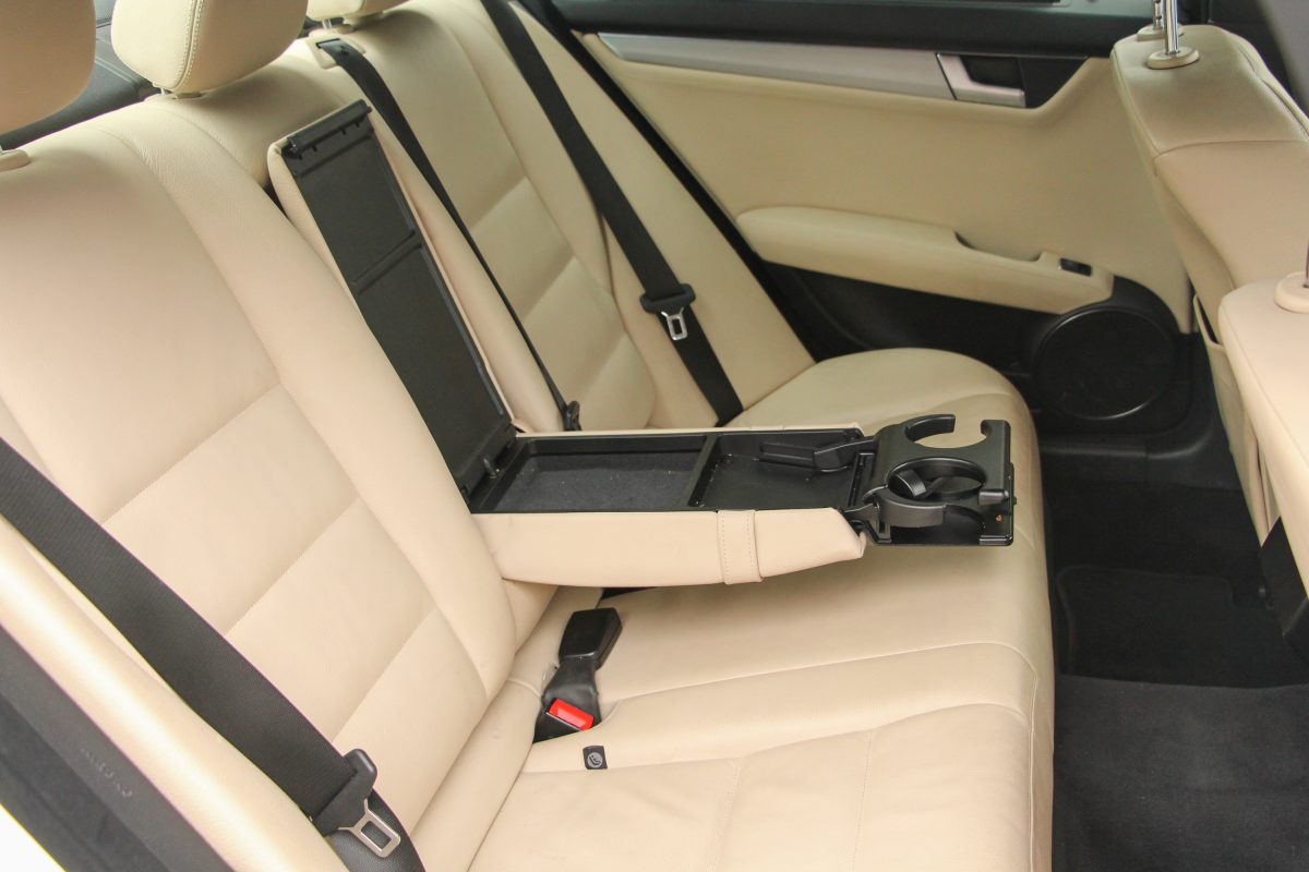MERCEDES-BENZ C-OSZTÁLY