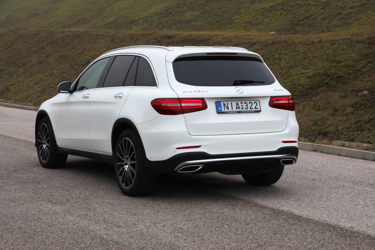 MERCEDES-BENZ