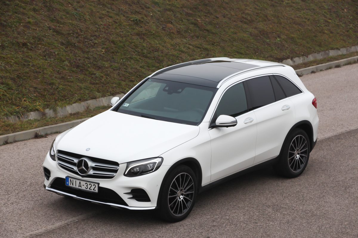 MERCEDES-BENZ