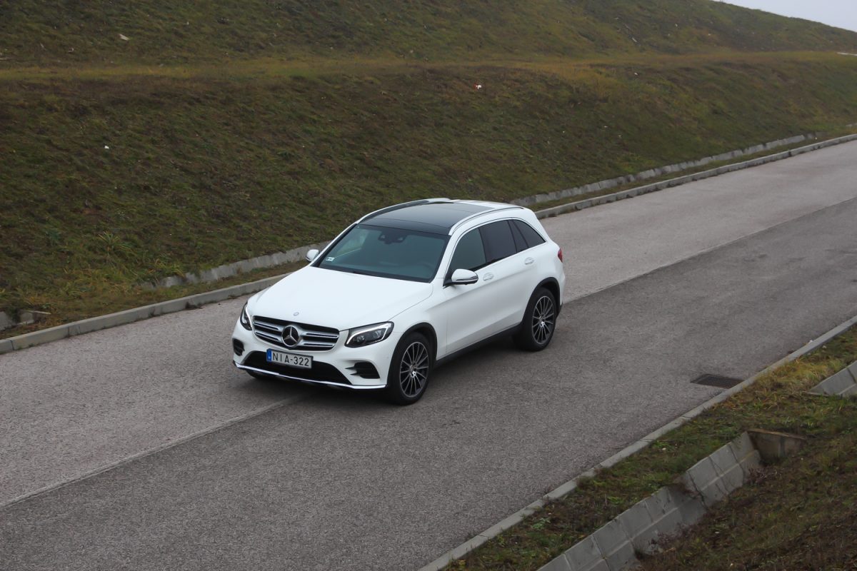 MERCEDES-BENZ